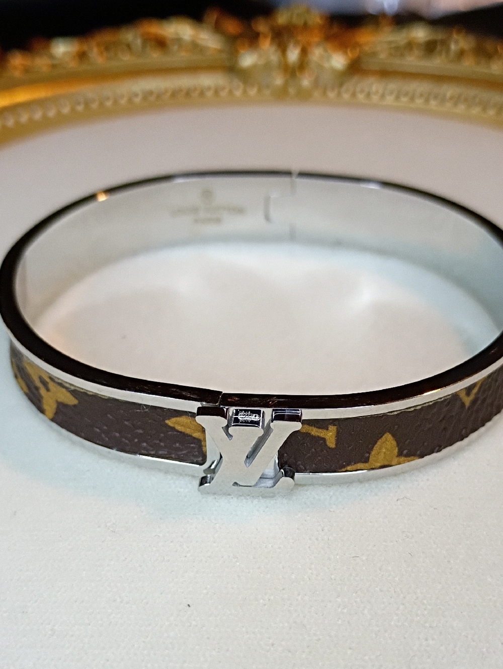 New Fashion Jewelry Brown and Gold Monogram Bangle Bracelet